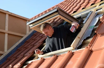 Pose de fenêtres de toit Velux à Saint-Vincent-de-Boisset